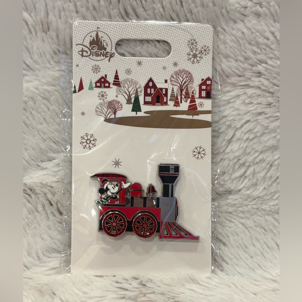 Disney Pin Mickey Mouse Holiday Train 2019 NEW